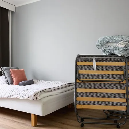 Spacious 2br In A Quiet Neighborhood & Free Parking