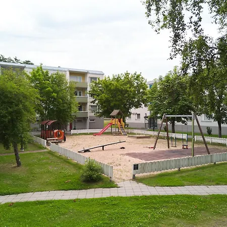 Spacious 2br In A Quiet Neighborhood & Free Parking